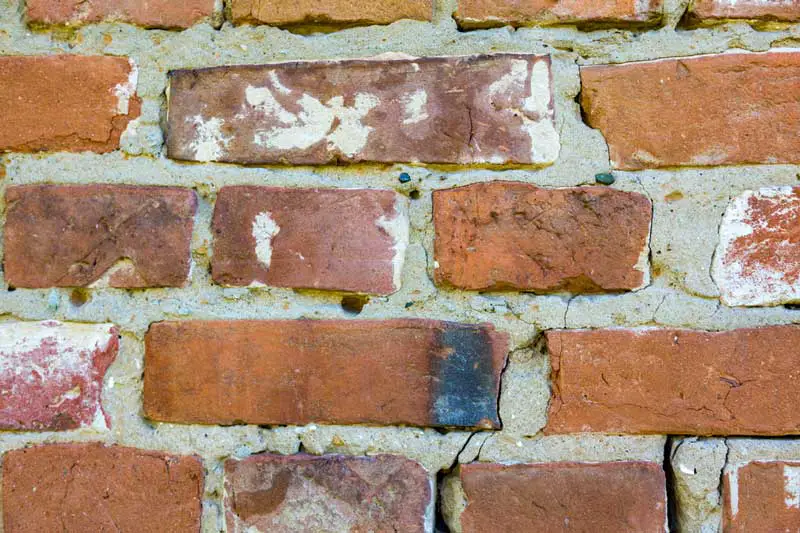 cracked lime mortar