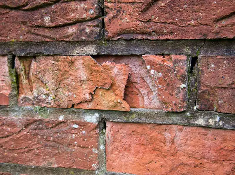 frost damage to bricks
